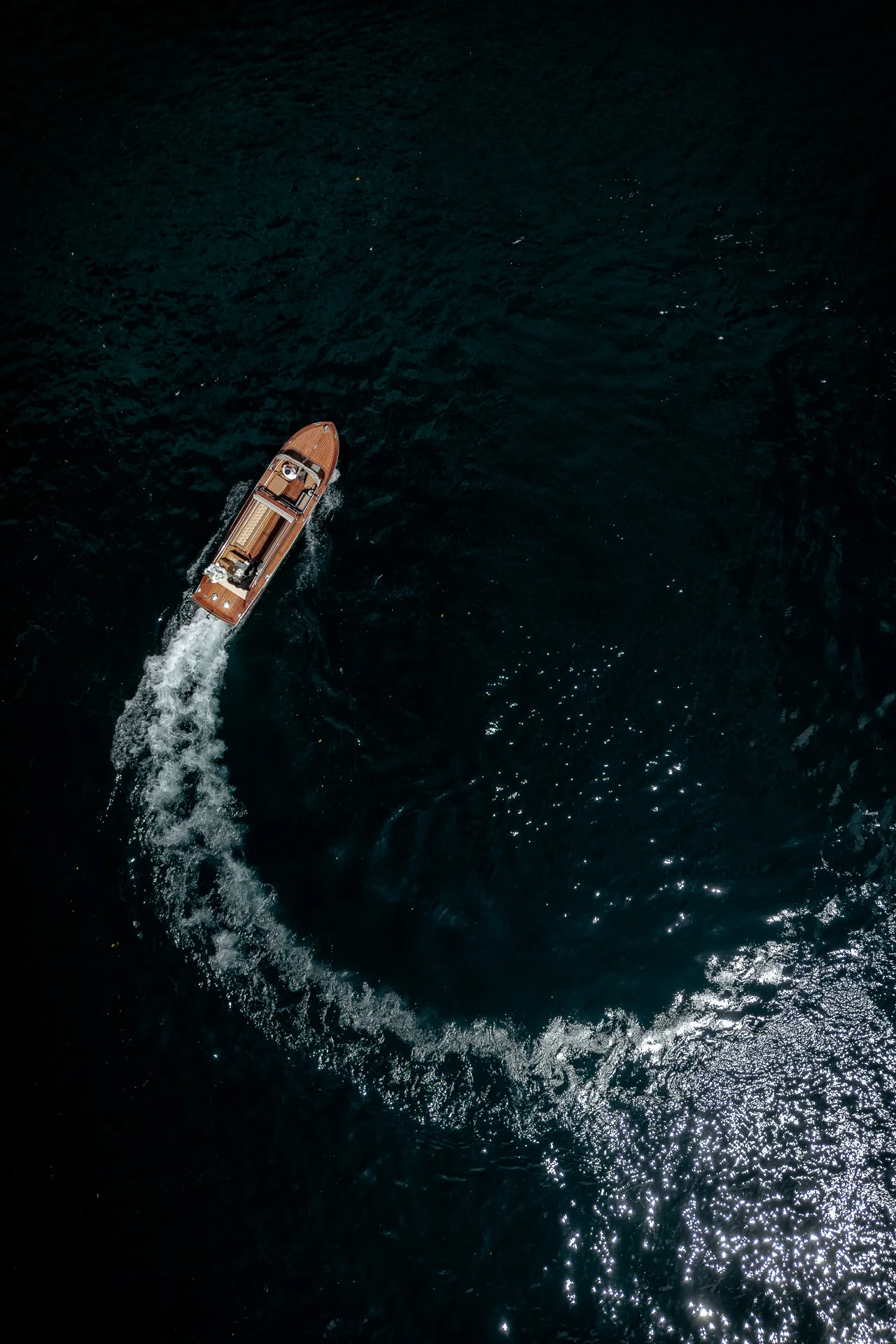 Elegante Hochzeit an der Villa Balbiano am Comer See bei Sonnenuntergang